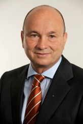 Porträtfoto von Dr. Volker Müller